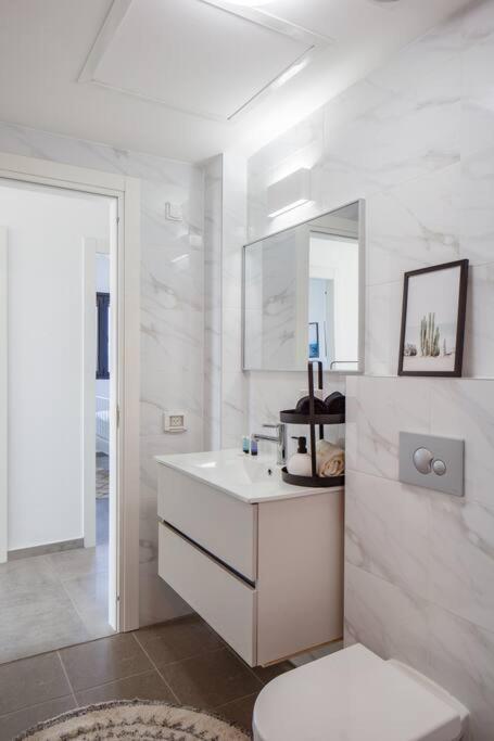 O&O Group- Magical 4Br Apt With Panoramic Sea View Bat Yam Exterior foto