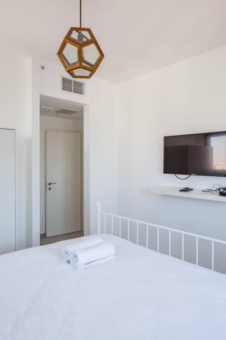 O&O Group- Magical 4Br Apt With Panoramic Sea View Bat Yam Exterior foto